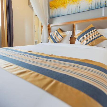 Raha Hotel & Suites Nairobi Ngoại thất bức ảnh