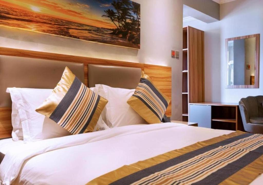 Raha Hotel & Suites Nairobi Ngoại thất bức ảnh